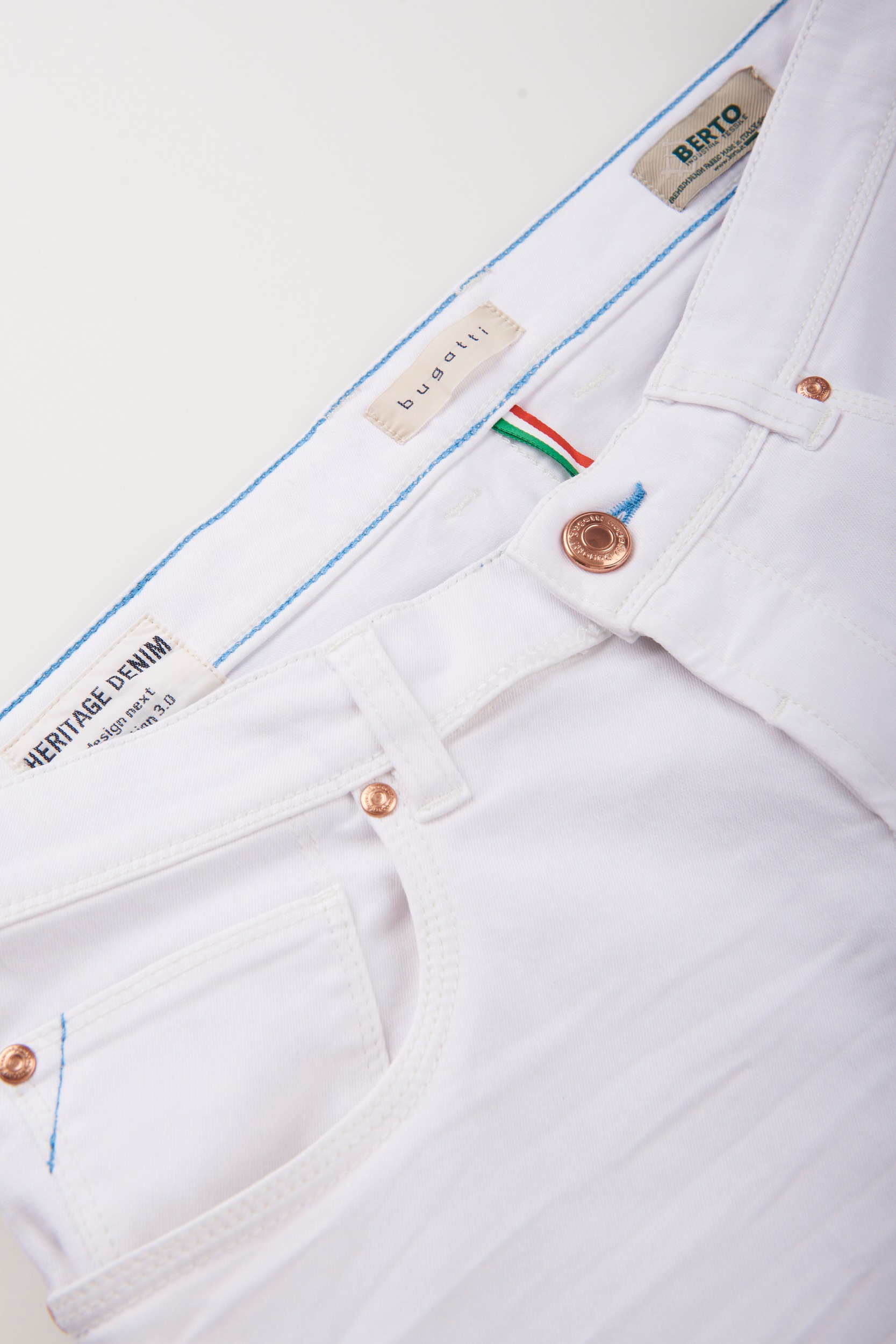 bugatti 5-Pocket-Jeans , aus elastischer Baumwolle