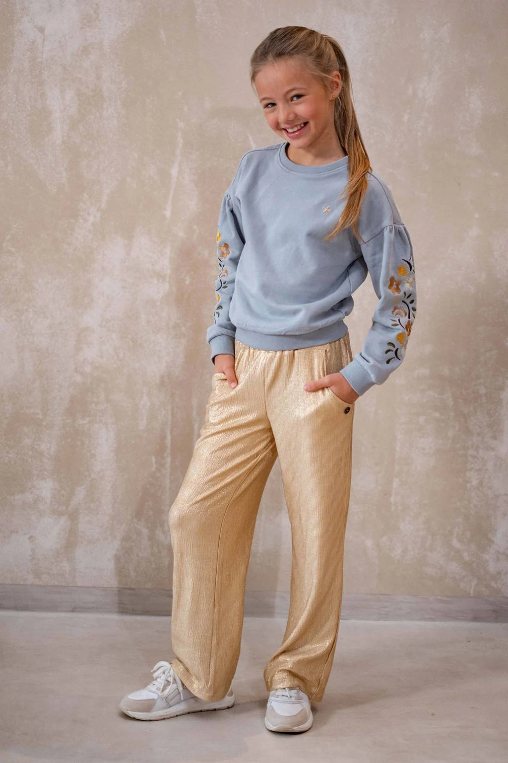 Like Flo sweater lichtblauw
