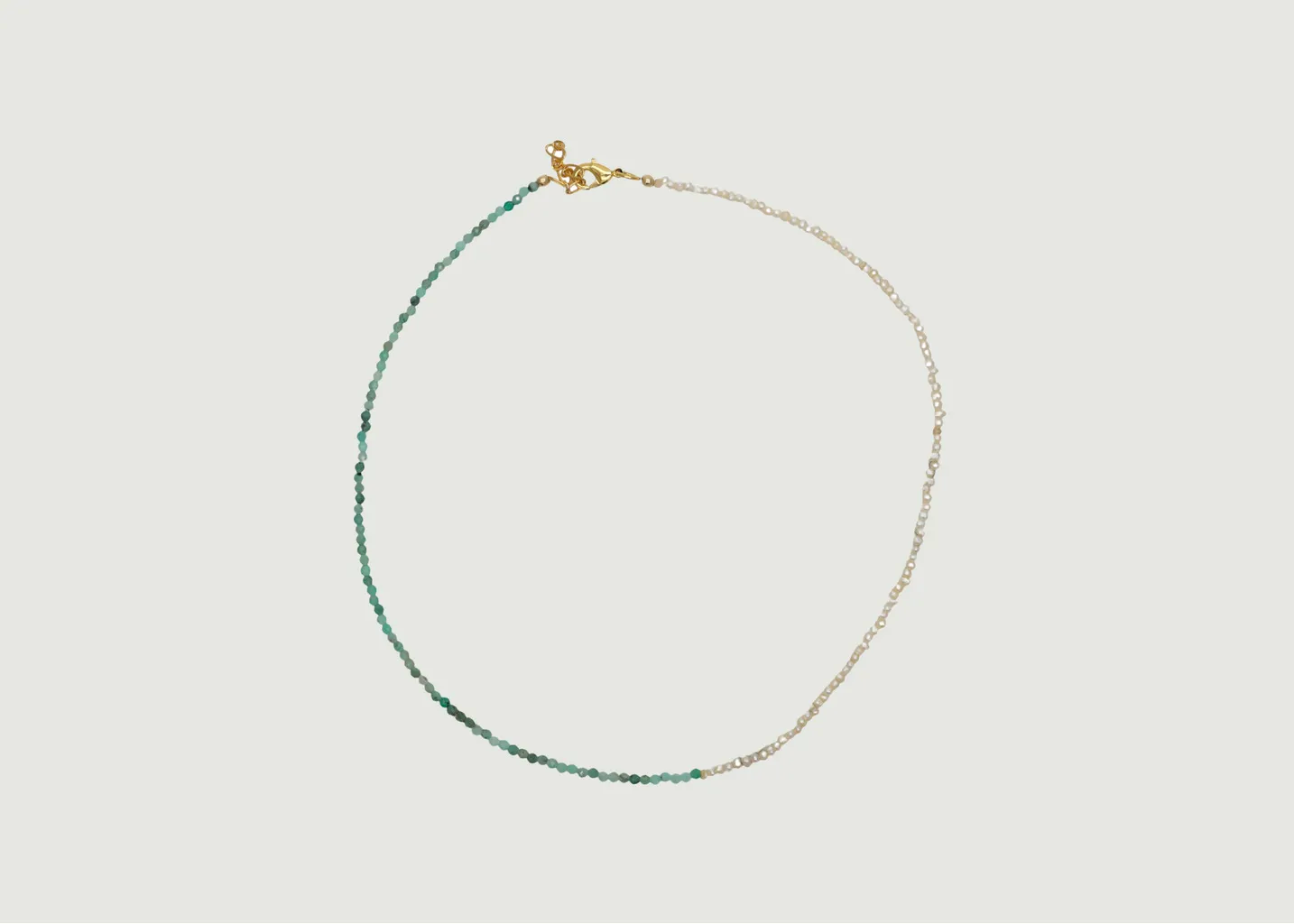 Collier fin ras-de-cou perles et émeraudes Emmie Gisel B.
