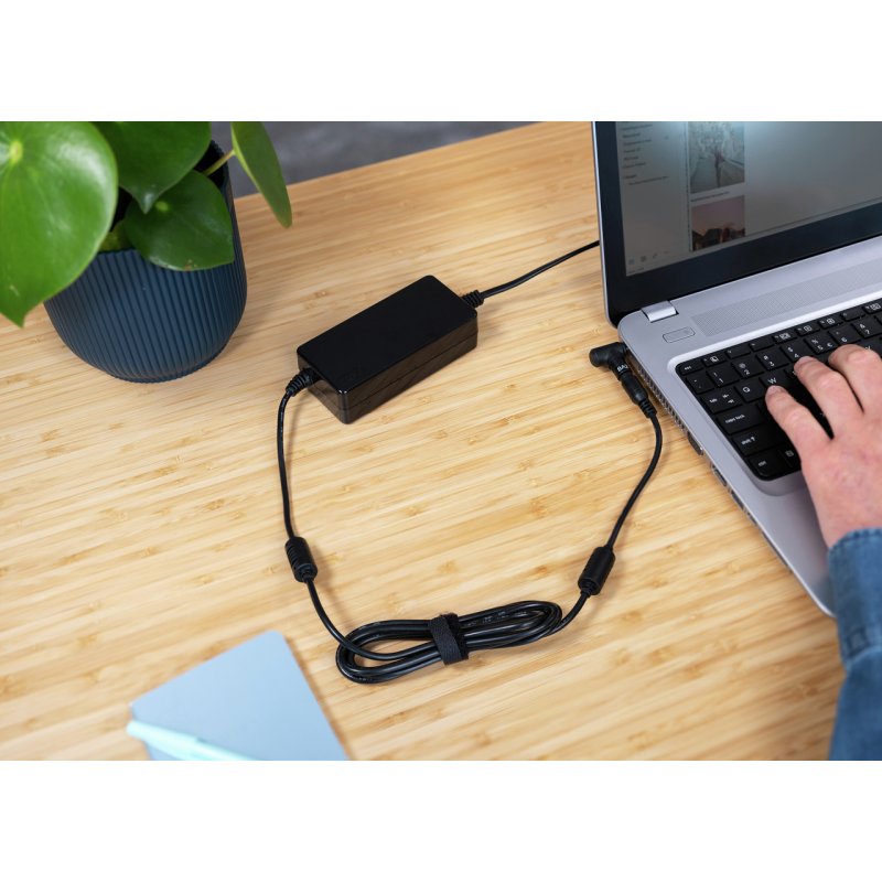 Trust Primo adaptateur de puissance & onduleur Intérieure 70 W Noir