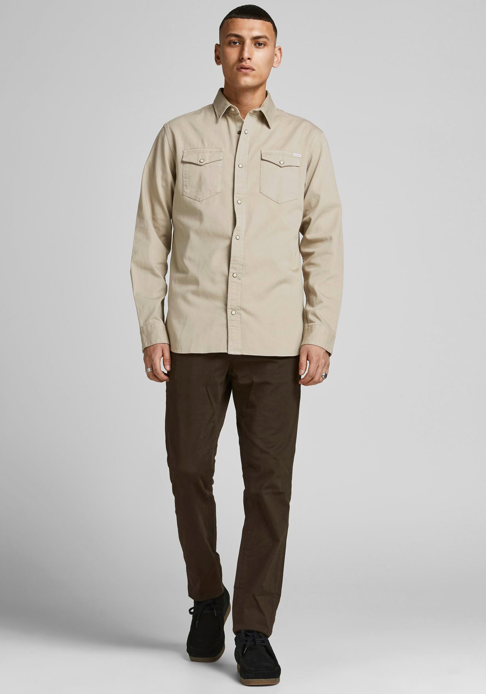 Jack & Jones Jeanshemd »JJESHERIDAN im Workwear-Stil mit robuster Baumwollqualität«, unifarben, modisch, slim fit, Baumwolle, Hemdkragen