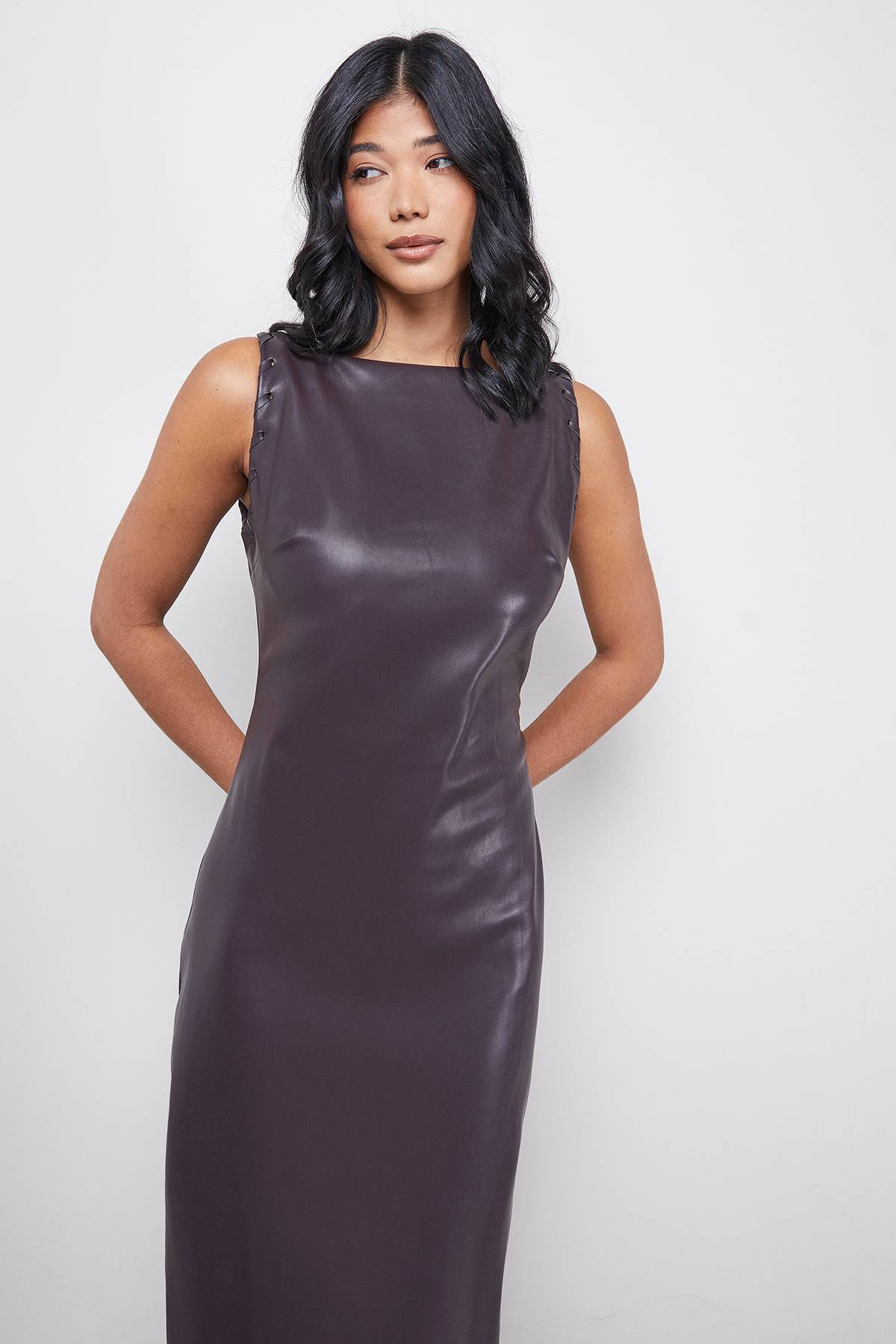 Warehouse Robe Midi Sans Manches en synthétique avec Détails de Surpiqûre