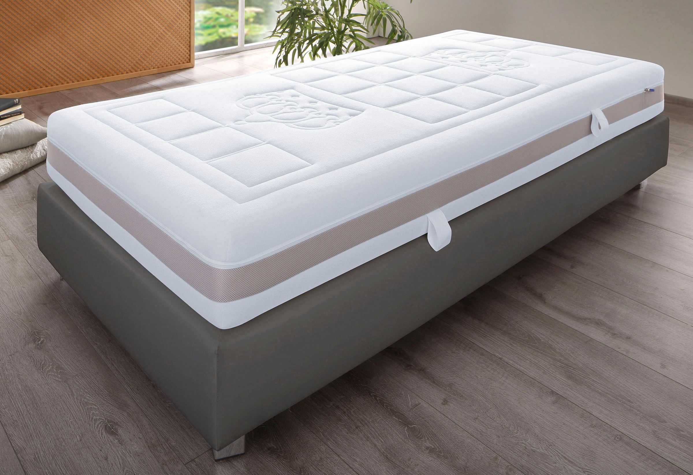 Malie Taschenfederkernmatratze »Matratze Königin 7 Zonen Tonnentaschenfederkernmatratze« 24 cm hoch Raumgewicht: 30 kg/m³ 1.000 Federn 1 Stk. tlg. 90x200cm& weitere Grössen, Matratze H2, H3, H4, H5