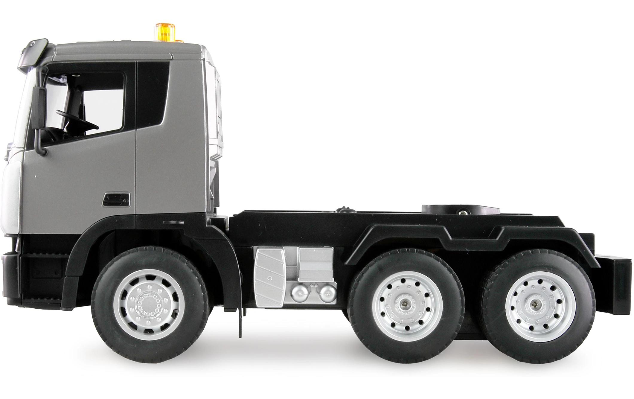 Lastwagen G836E RTR, 1:24Zugmaschine mit Tieflader im Massstab 1:24