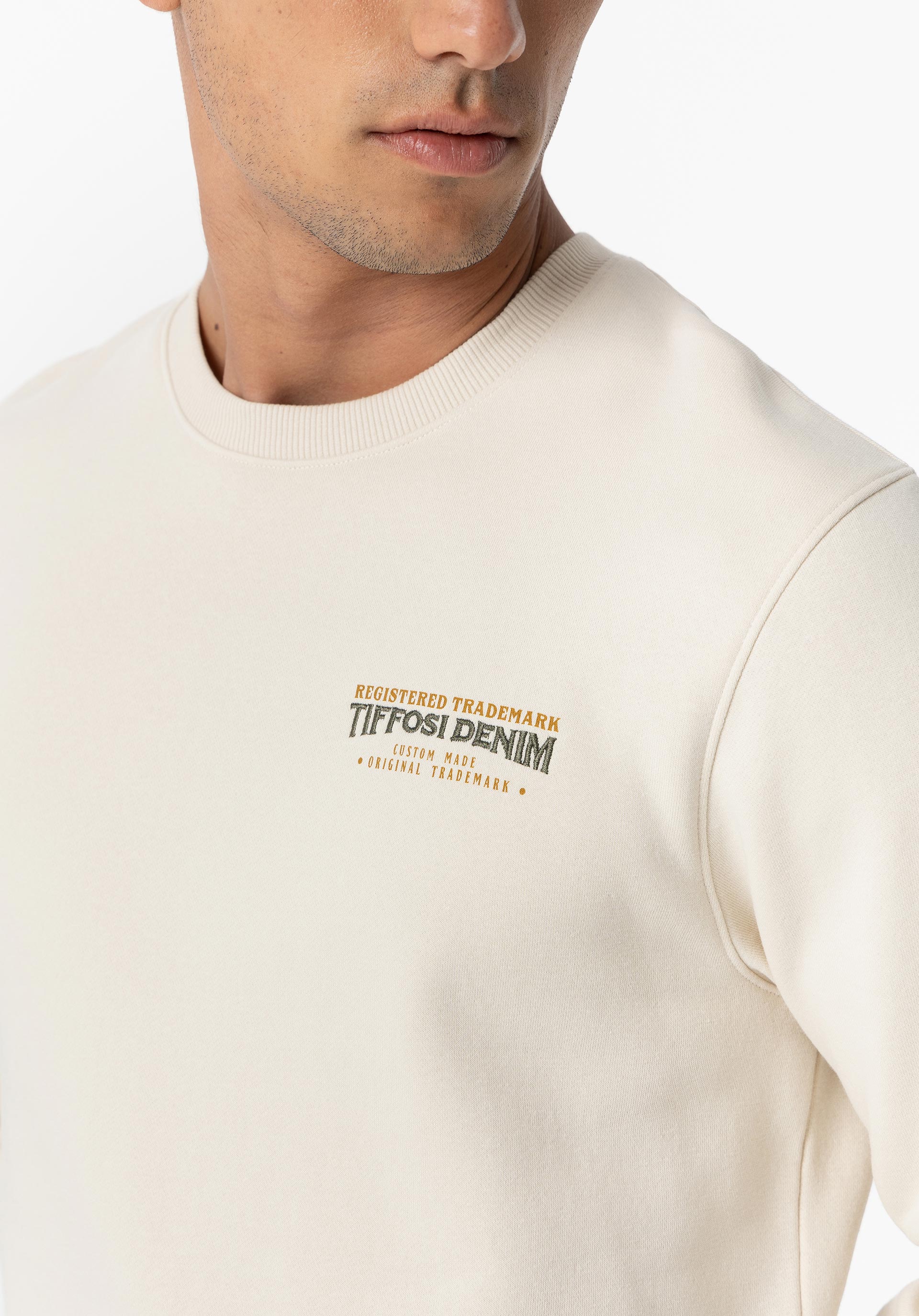 Sweatshirt com Estampado e Bordado Frontal