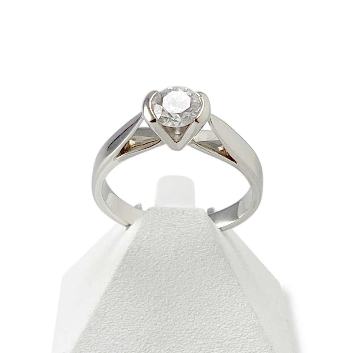 Bague solitaire d'occasion or 750 blanc 0.50 carat