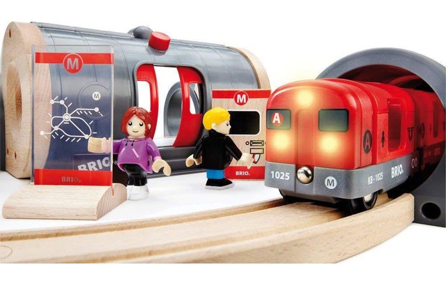 BRIO® Spielzeugeisenbahn-Erweiterung »BRIO® WORLD Metro Bahn Set«