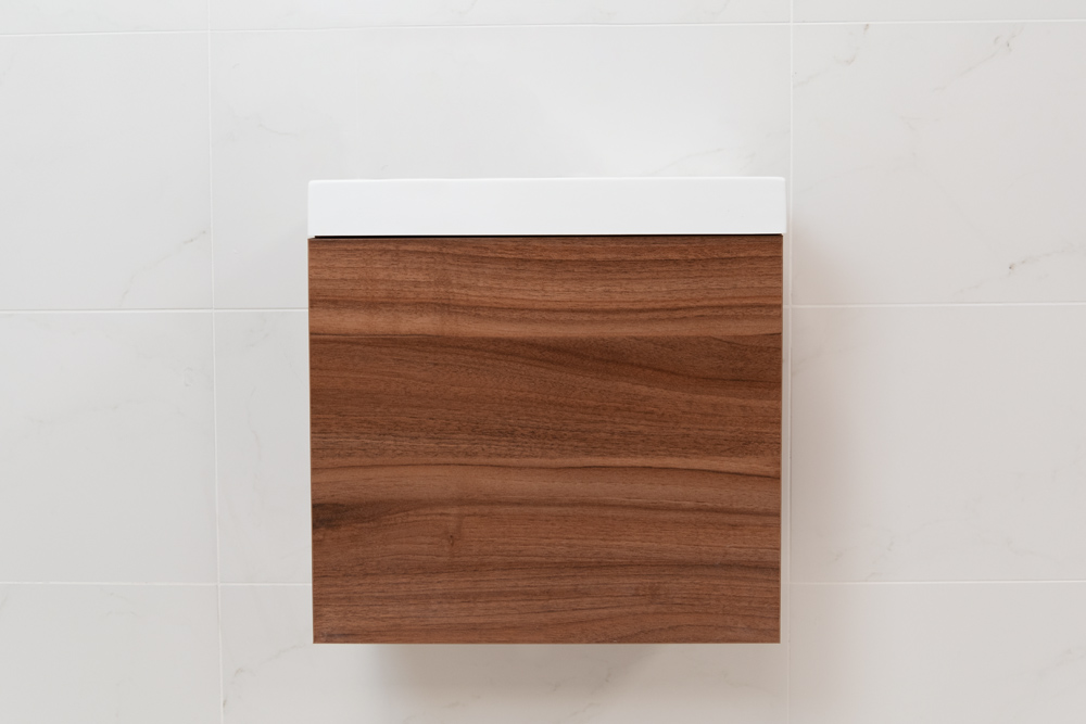 Sanigoods Minimo toiletmeubel 40cm walnut met witte fontein zonder kraangat