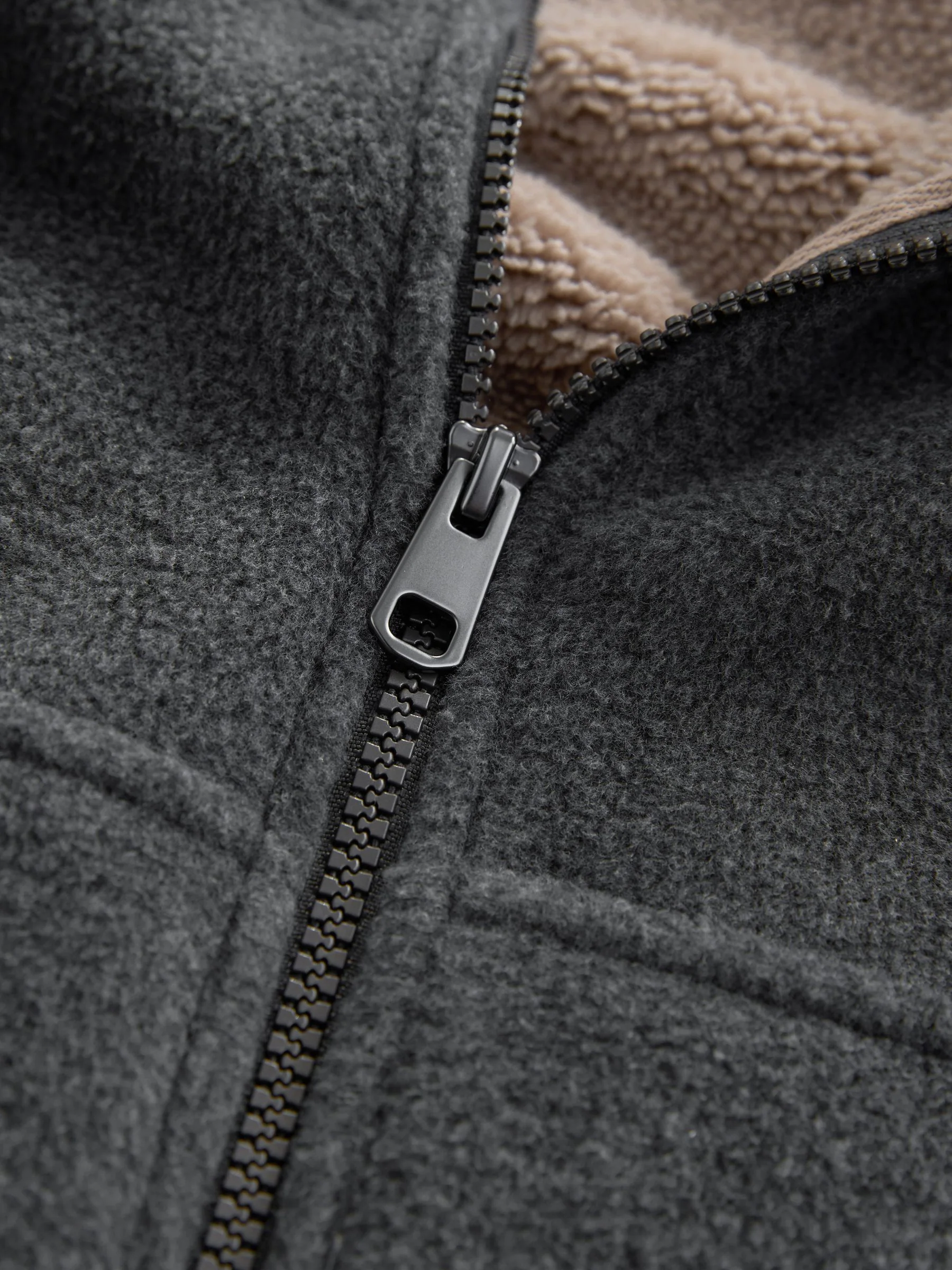 Leisteen grijs - Hoodie met geborstelde borg en fleece voering