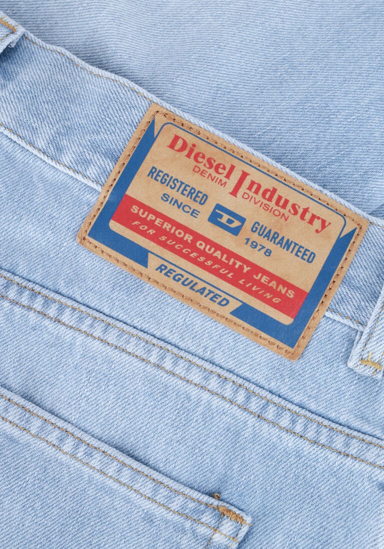 DIESEL lichtblauwe diesel mom jeans 2016 d-air