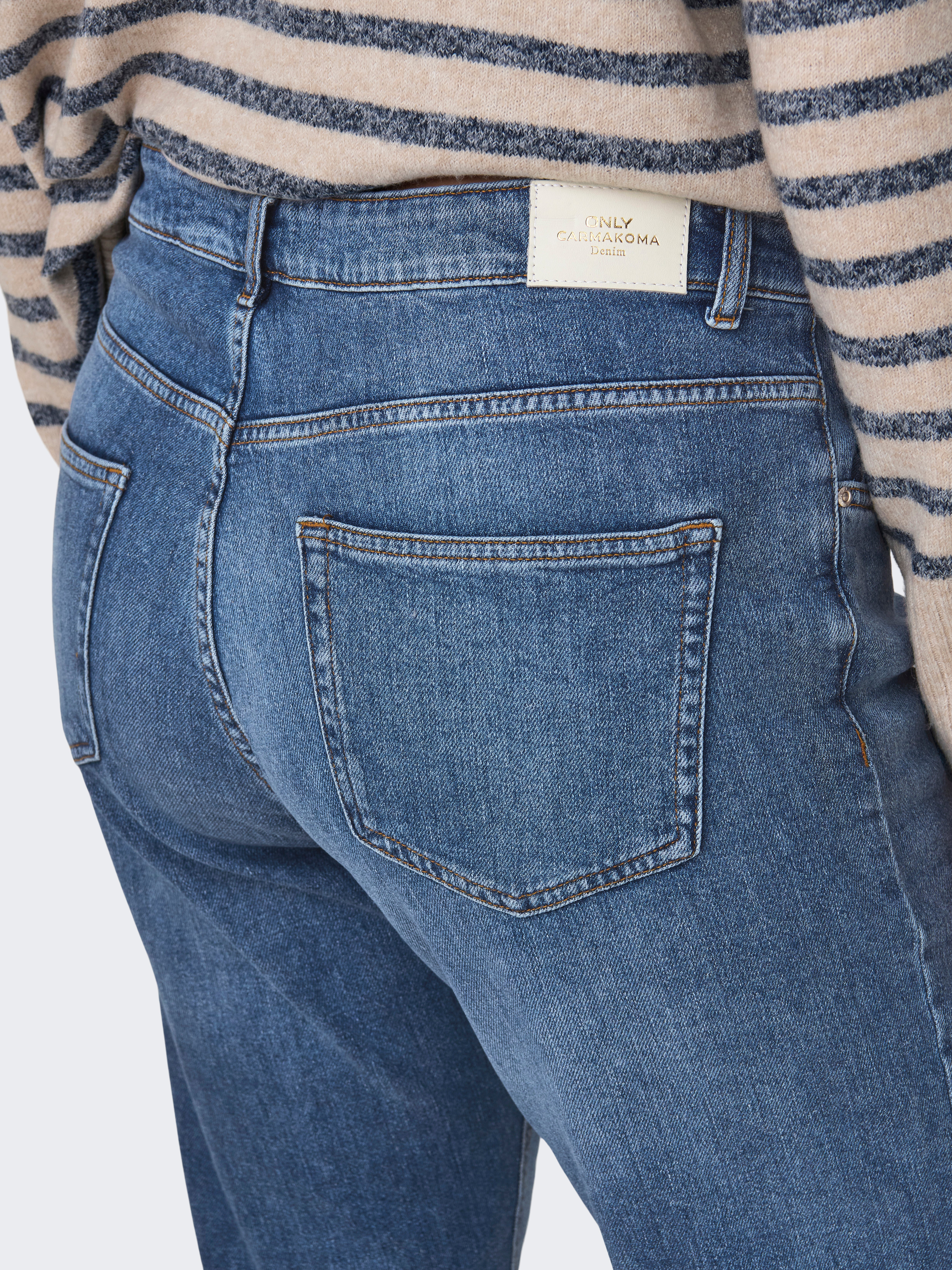 CAREVERLY Mittlere Taille Ausgestellt Jeans Medium Blue Denim