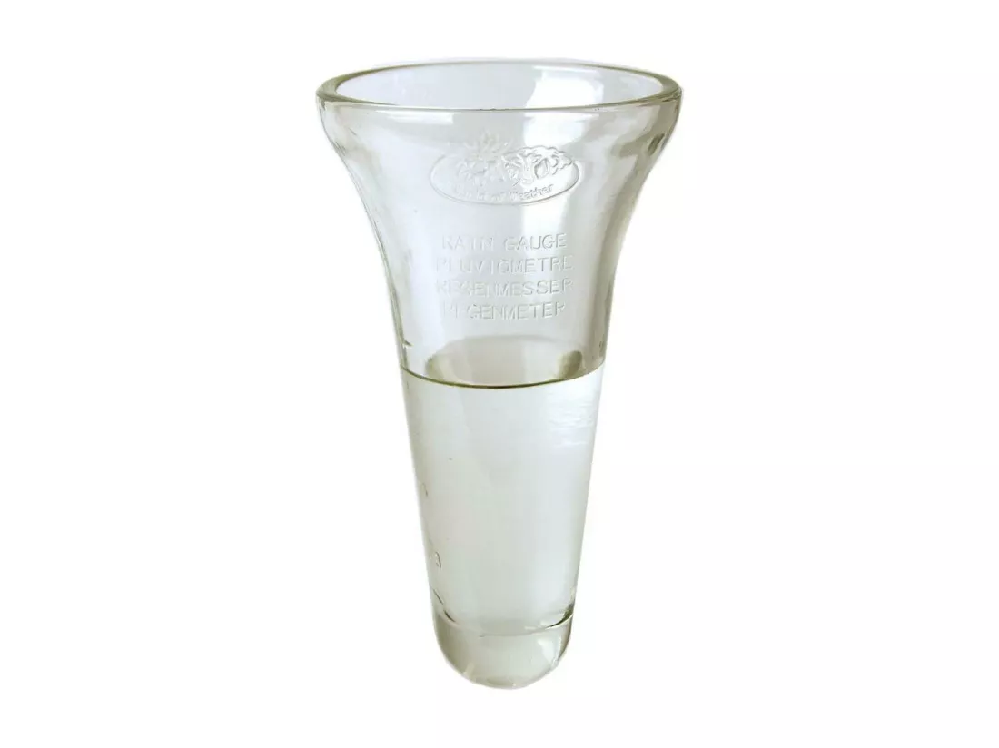 Pluviomètre gradué en verre et zinc