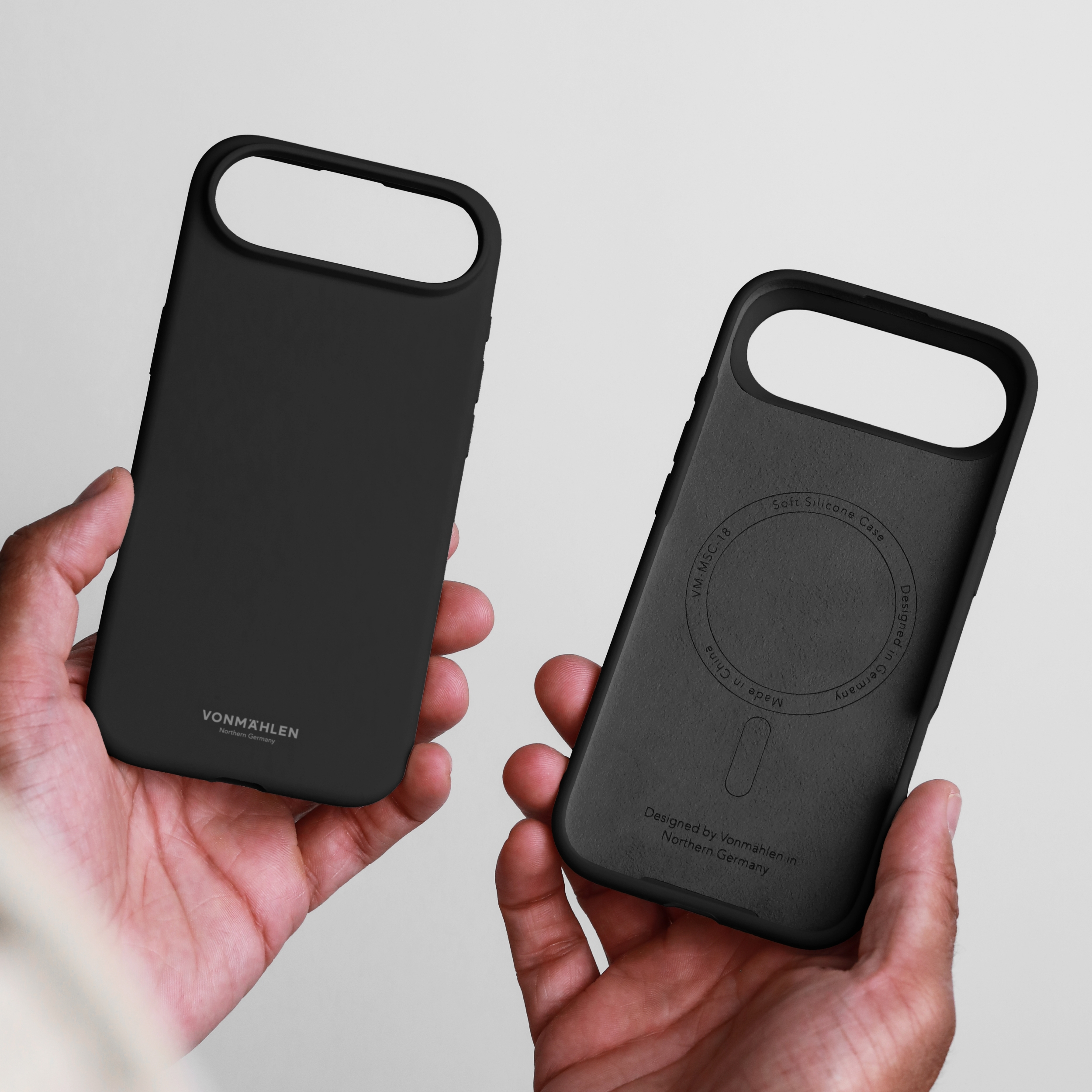 iPhone Air MagSafe Soft Silicone Hülle Case Recycled (MSC00094) - Schwarz