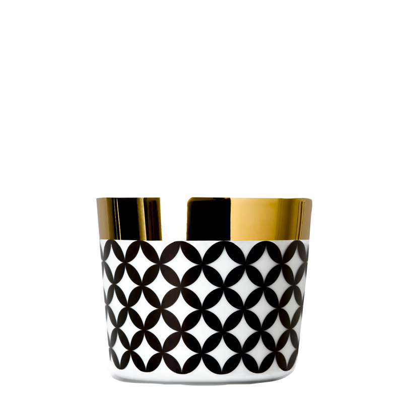 SIP OF GOLD · BLACK & WHITE