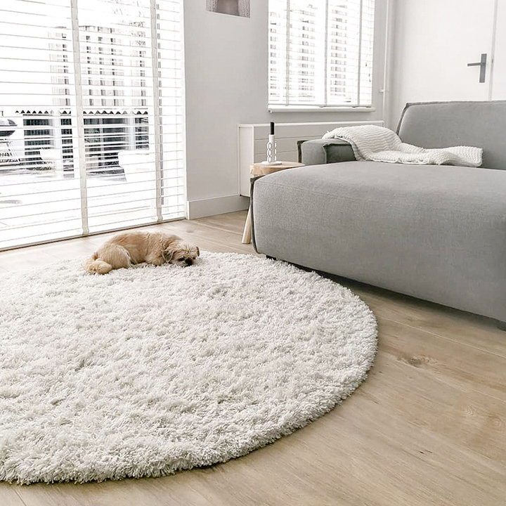 Rond hoogpolig vloerkleed - Fuzzy Wit | Stijlvol