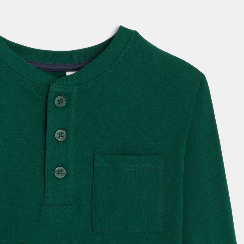 T-shirt à col boutonné vert garçon