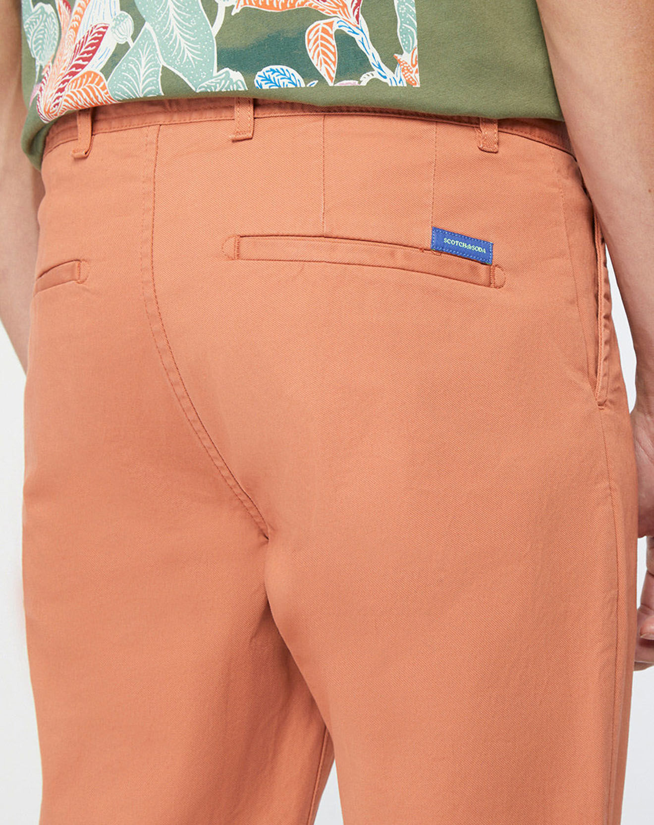Scotch & Soda Pantalon Chino Super Slim Fit en Coton Bio mélangé Stretch brique