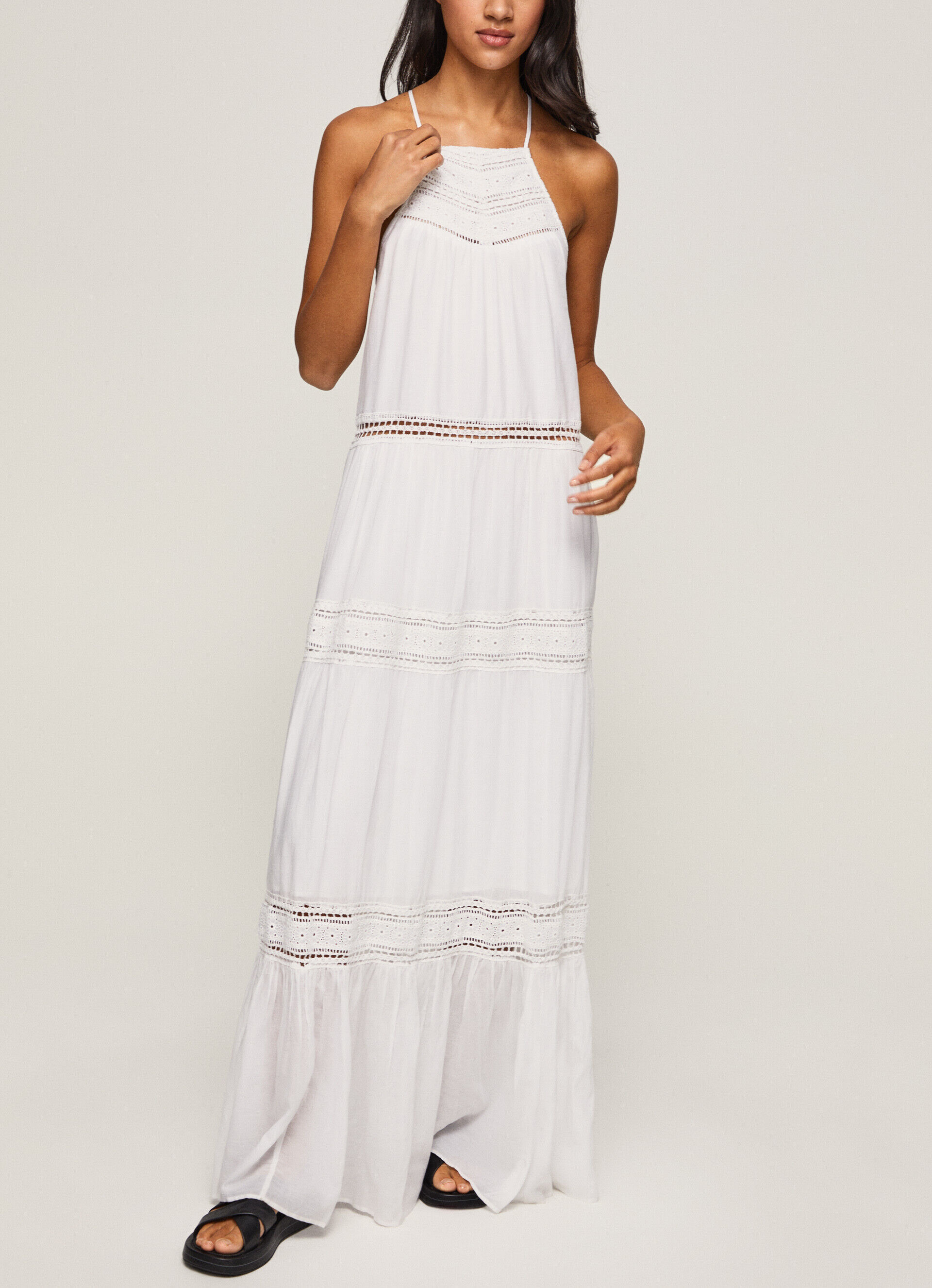 VESTIDO COM DETALHES BORDADOS - branco