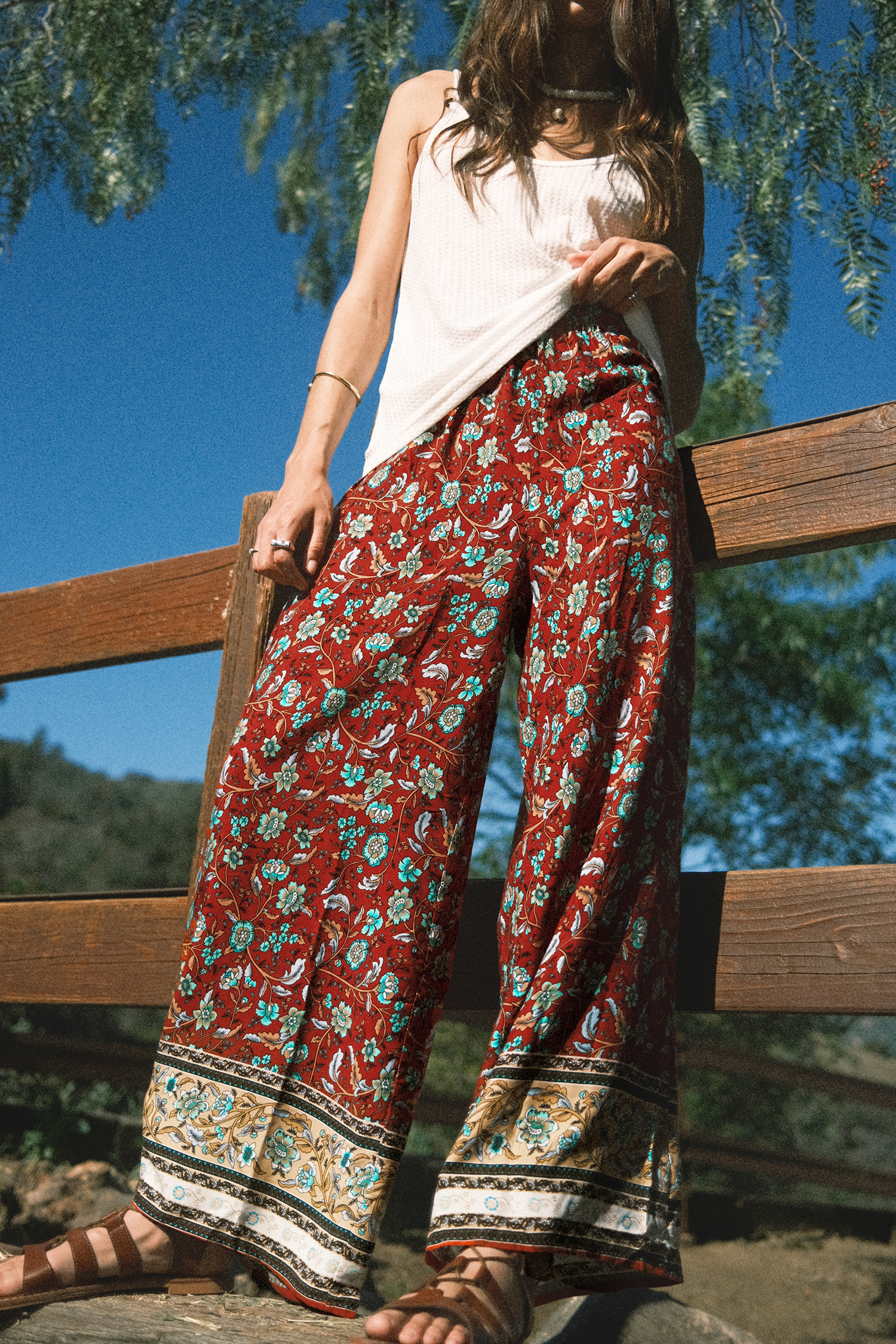 Pantalon avec taille à smocks boho à fleurs