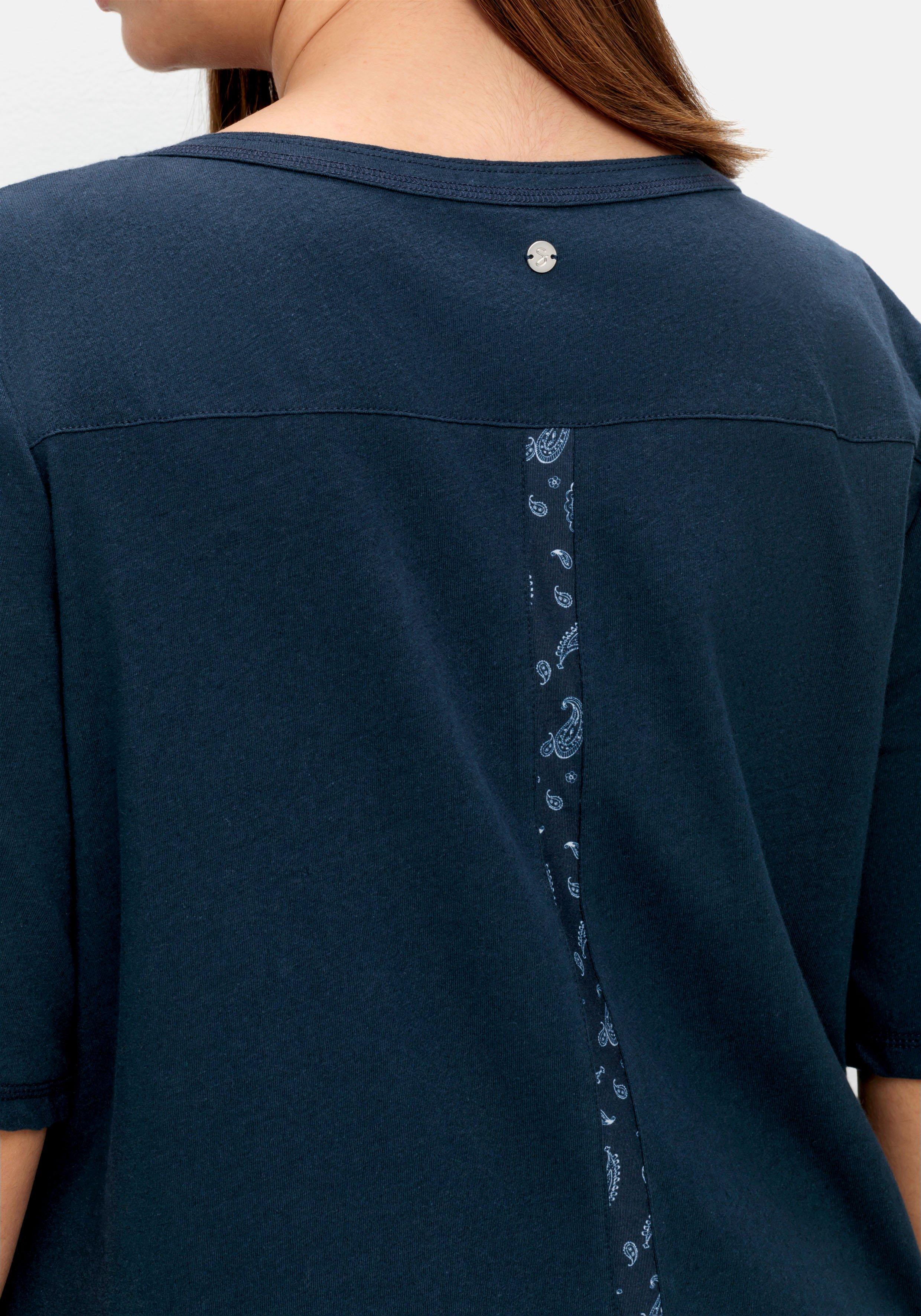 Shirt im Leinen-Mix, mit Druck hinten