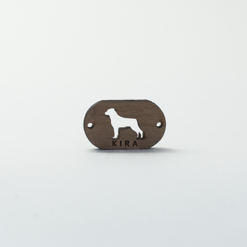 Pulseira de madeira personalizável com Rottweiler, verde.