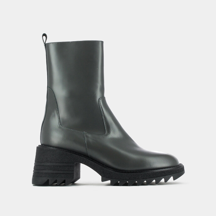 Boots à talons et semelles crantées  en cuir glacé anthracite