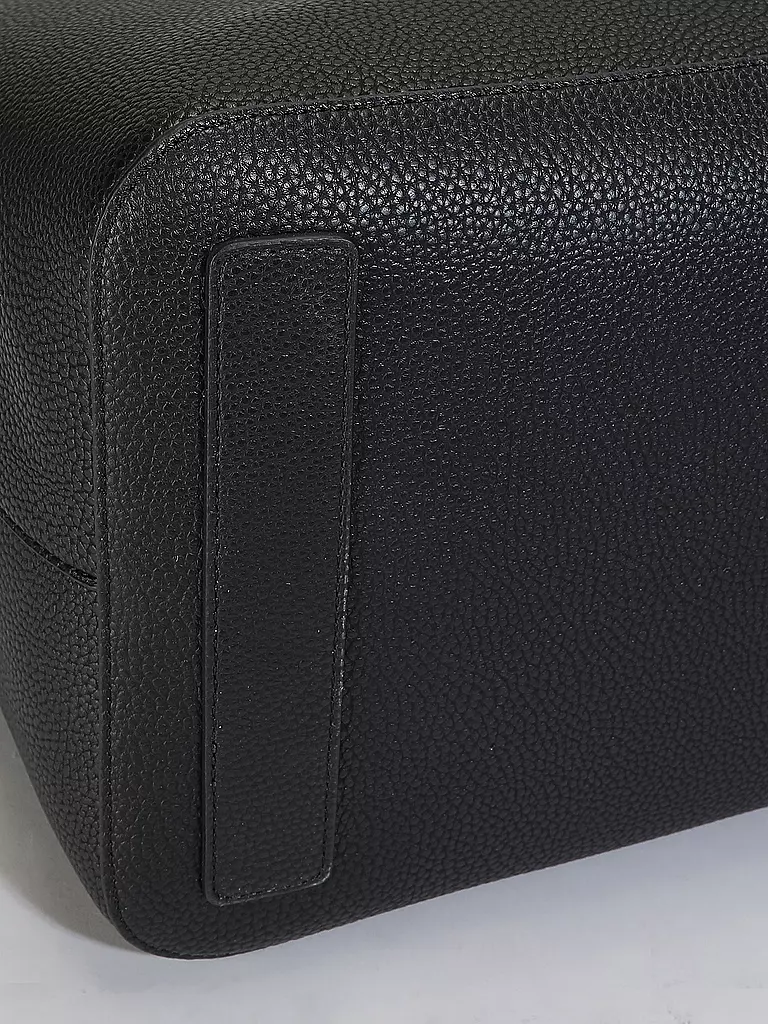 TOMMY HILFIGER Tasche - Henkeltasche TH EMBLEM schwarz