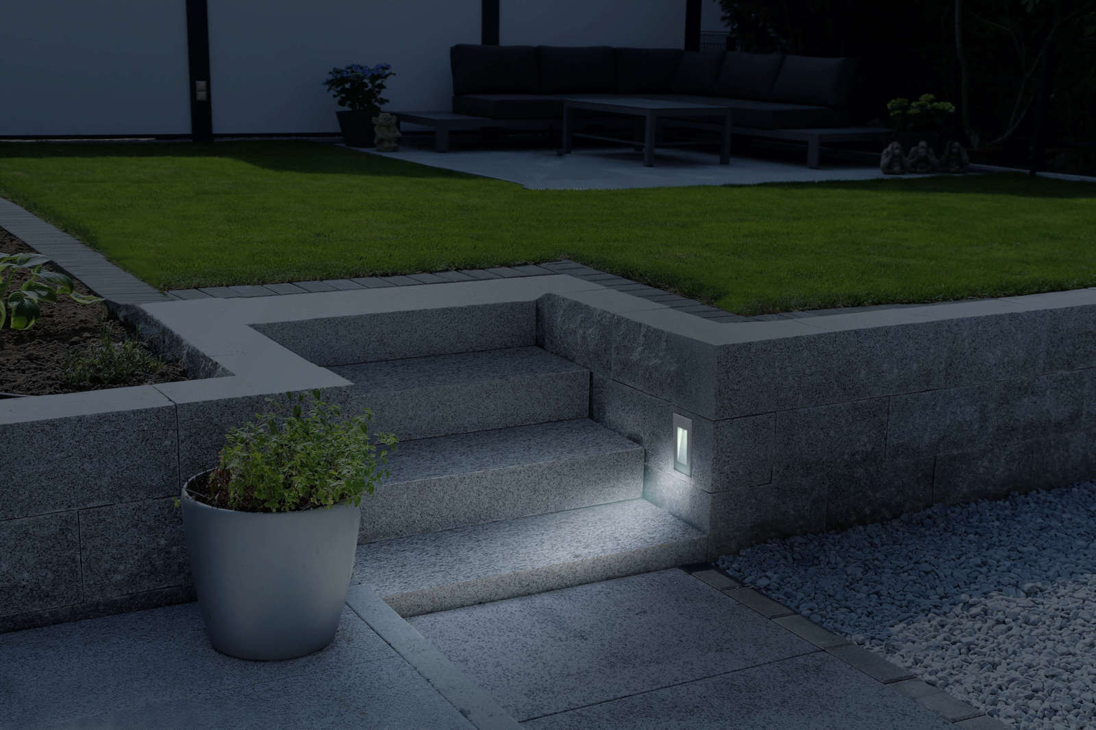 LED-Einbau-Außenwandleuchte KOLARI - silber - 17,1 cm