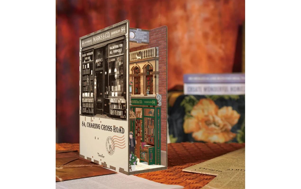Bausatz Book Nook 84 Charing Cross Road3D-Modell aus lasergeschnittenen Holzteilen