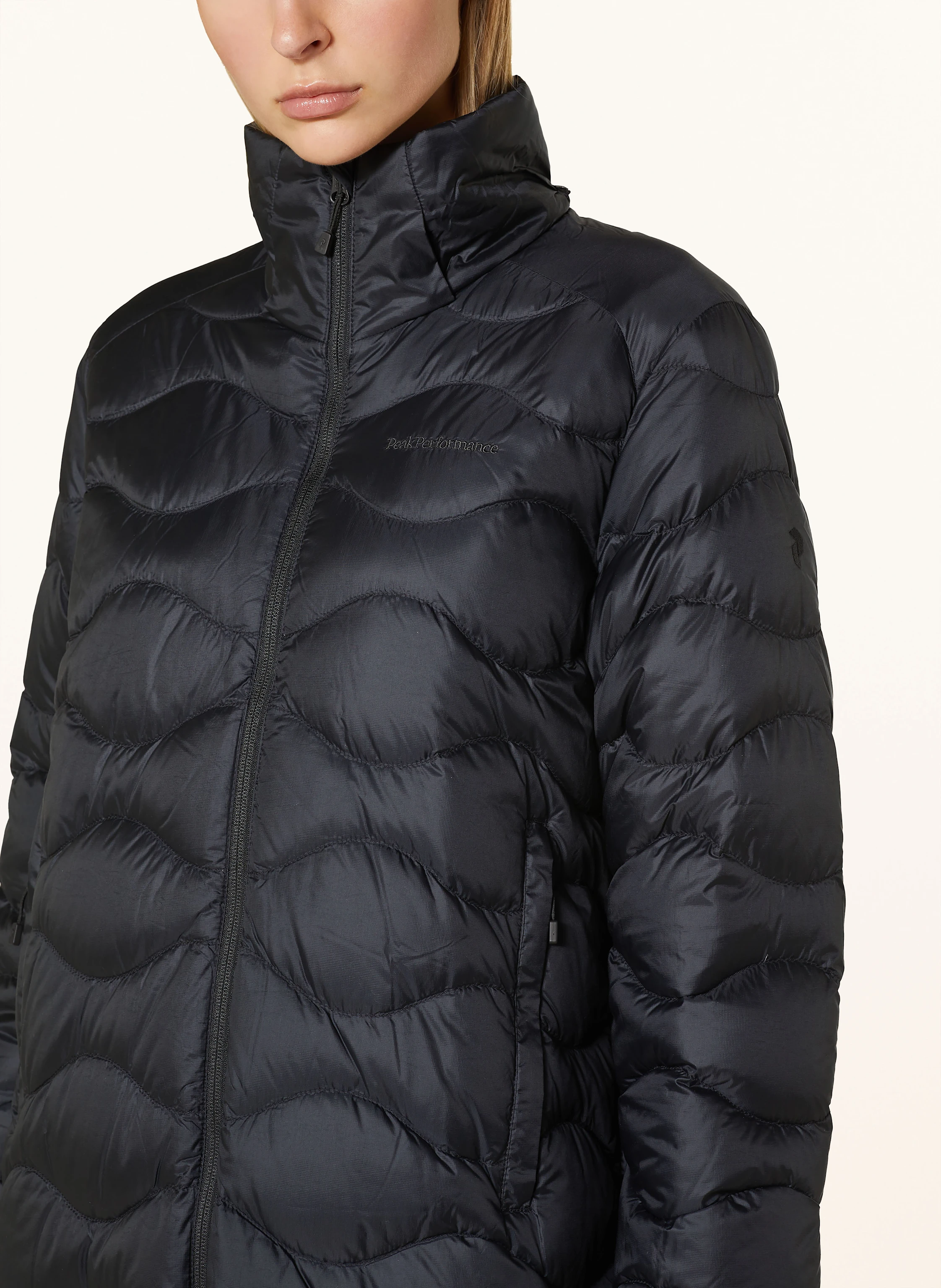 Peak Performance Lightweight-Daunenmantel HELIUM