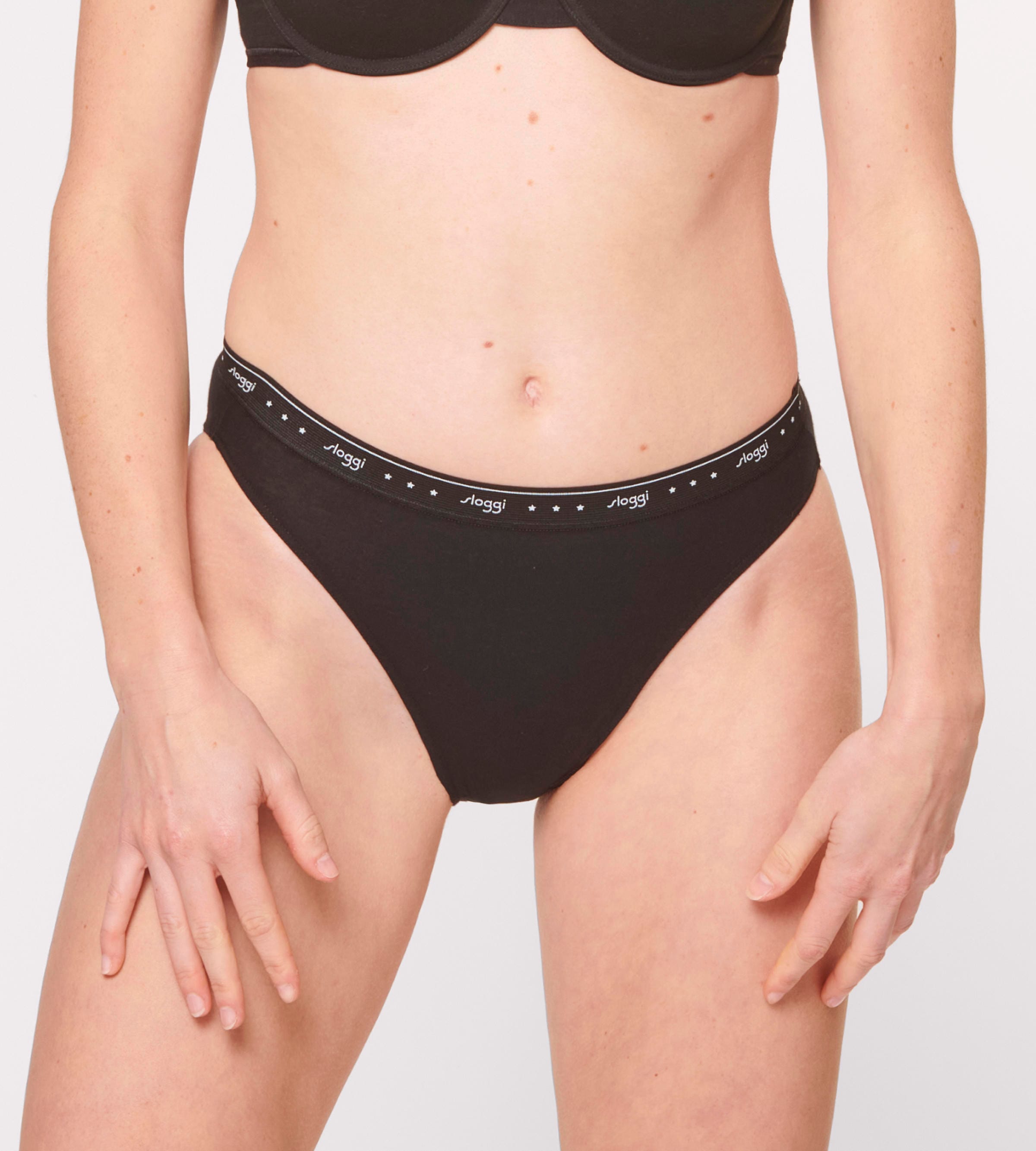sloggi Tai-Slip »24/7 100«, elastischer Bund mit sloggi-Logo-Schriftzug