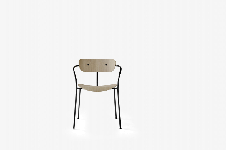 &tradition Pavilion AV2 stoel zwart gelakt eiken