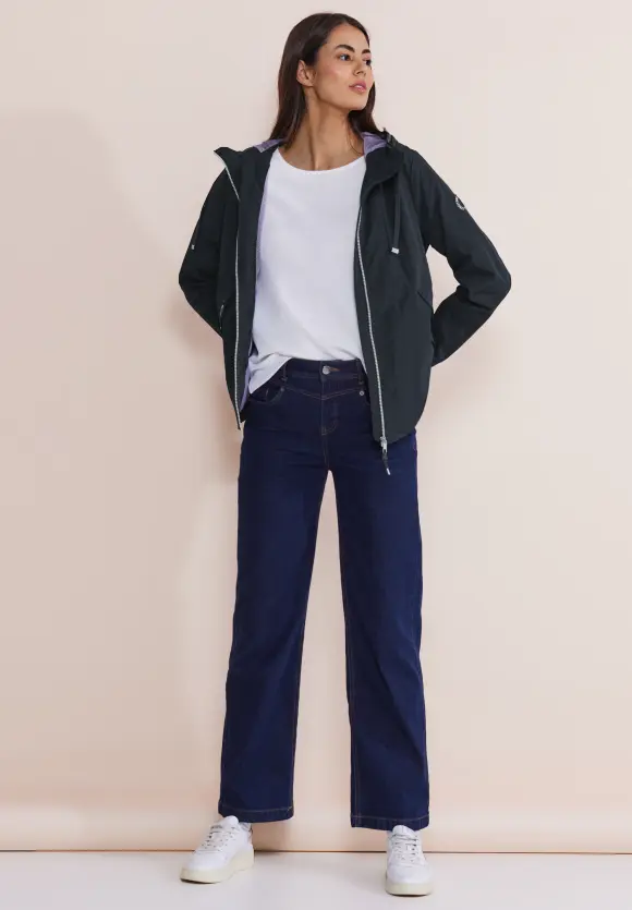 Moderner Windbreaker - gravity blue