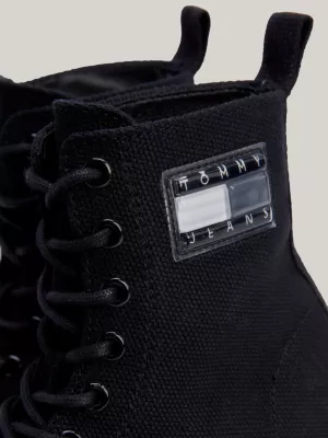 Botas de cano curto de lona com travas grossas