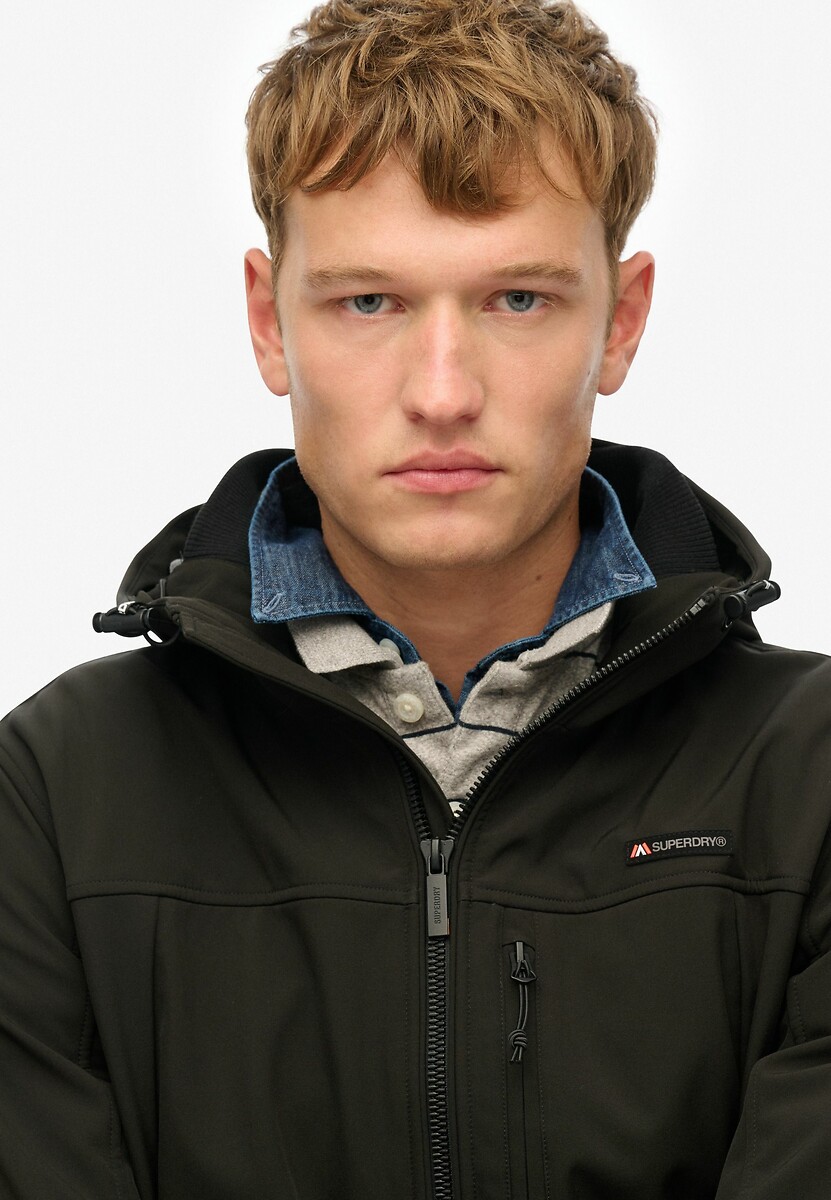 SUPERDRY<br>Jaqueta com capuz Softshell Trekker