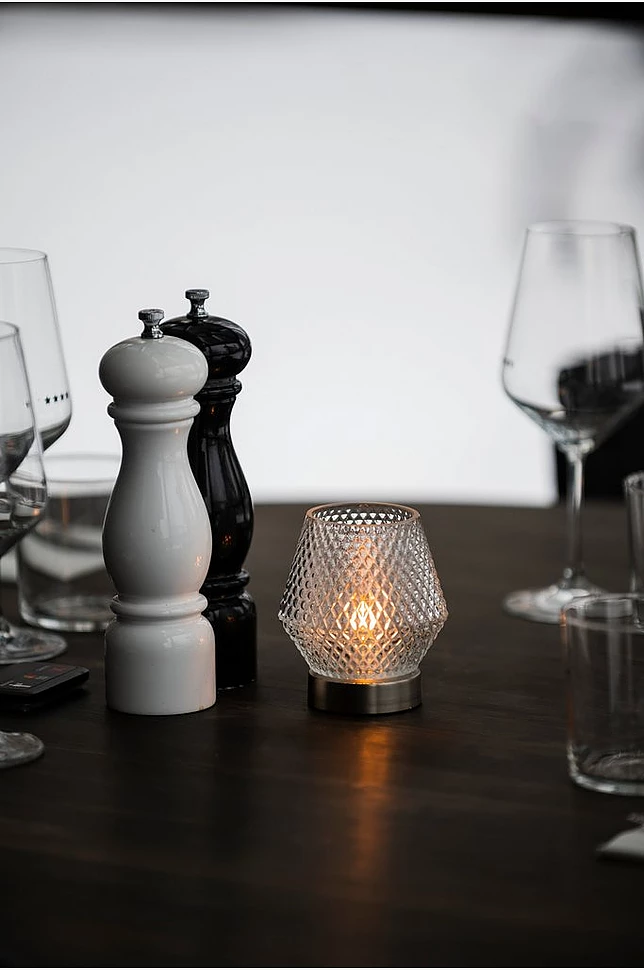 B/O Led-lys med glass 11 cm