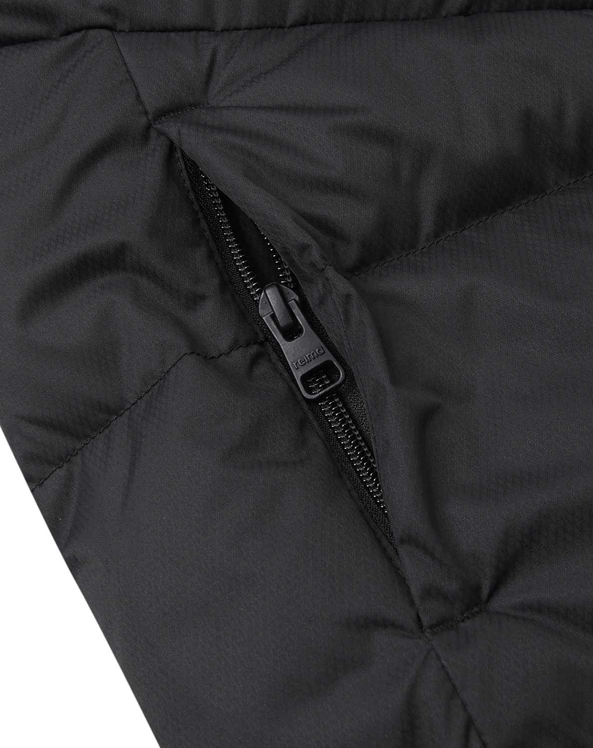 Steppmantel VAANILA in black