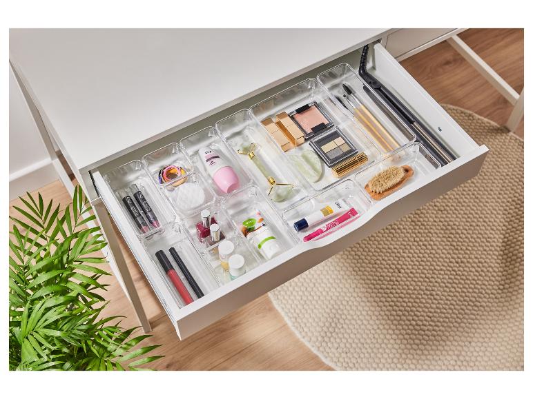 Make-up organizer