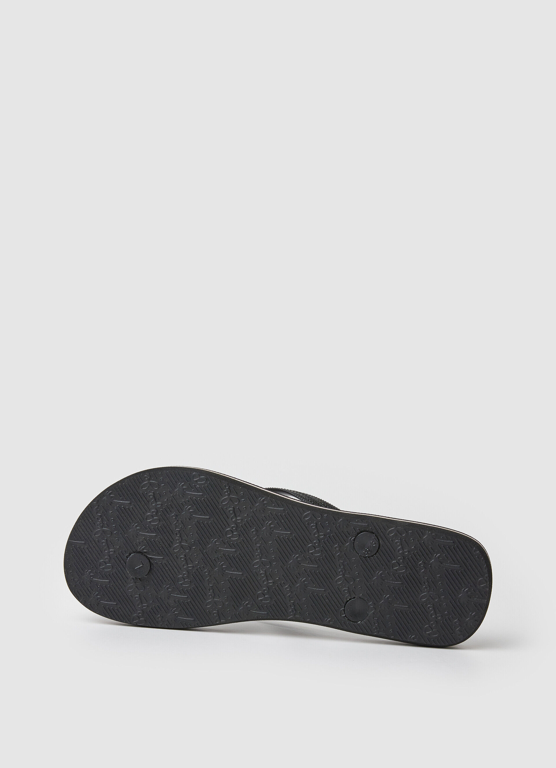 Chinelo de praia com estampa de letras de rastelo - preto