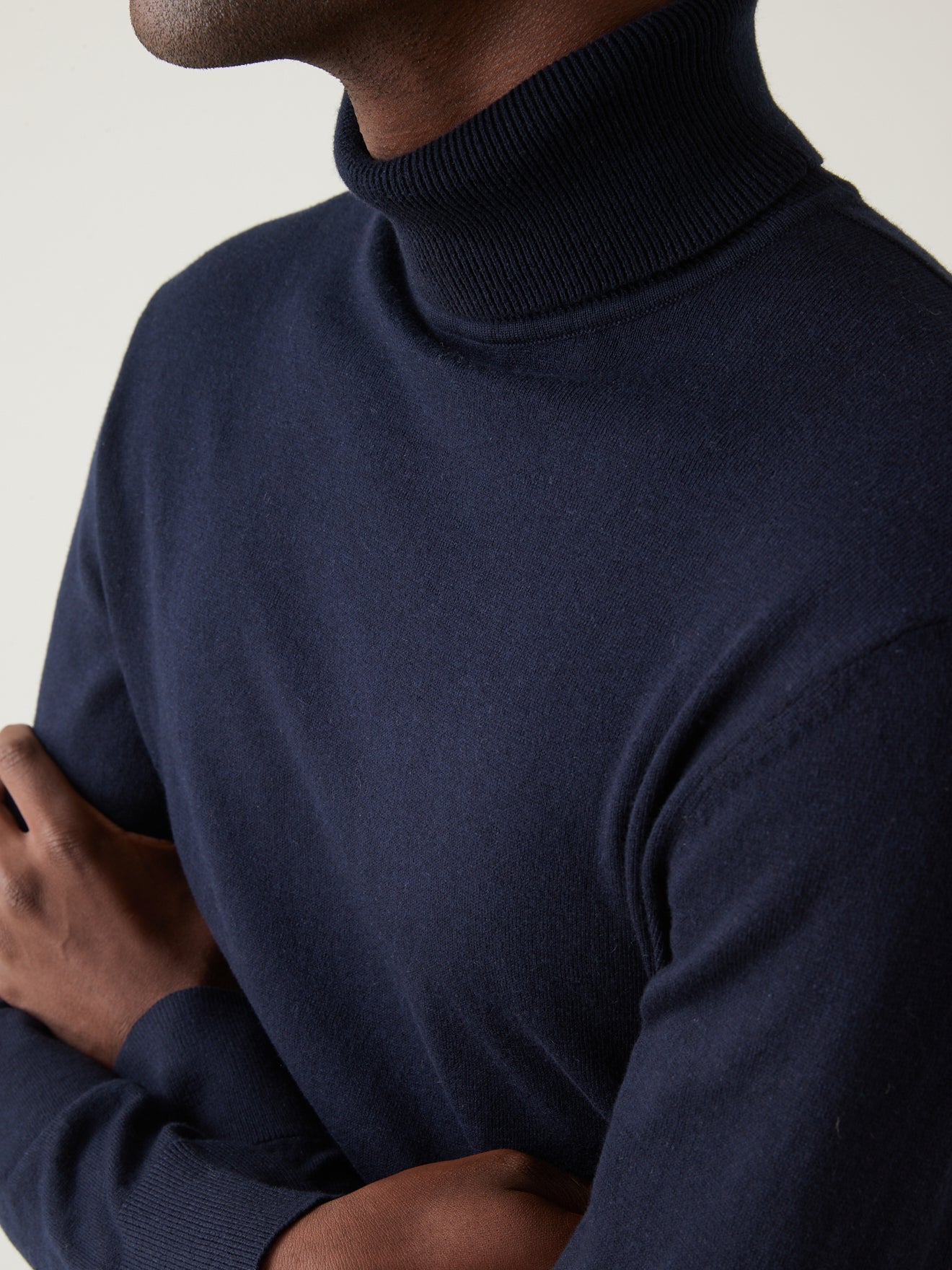 Pull col roulé homme
