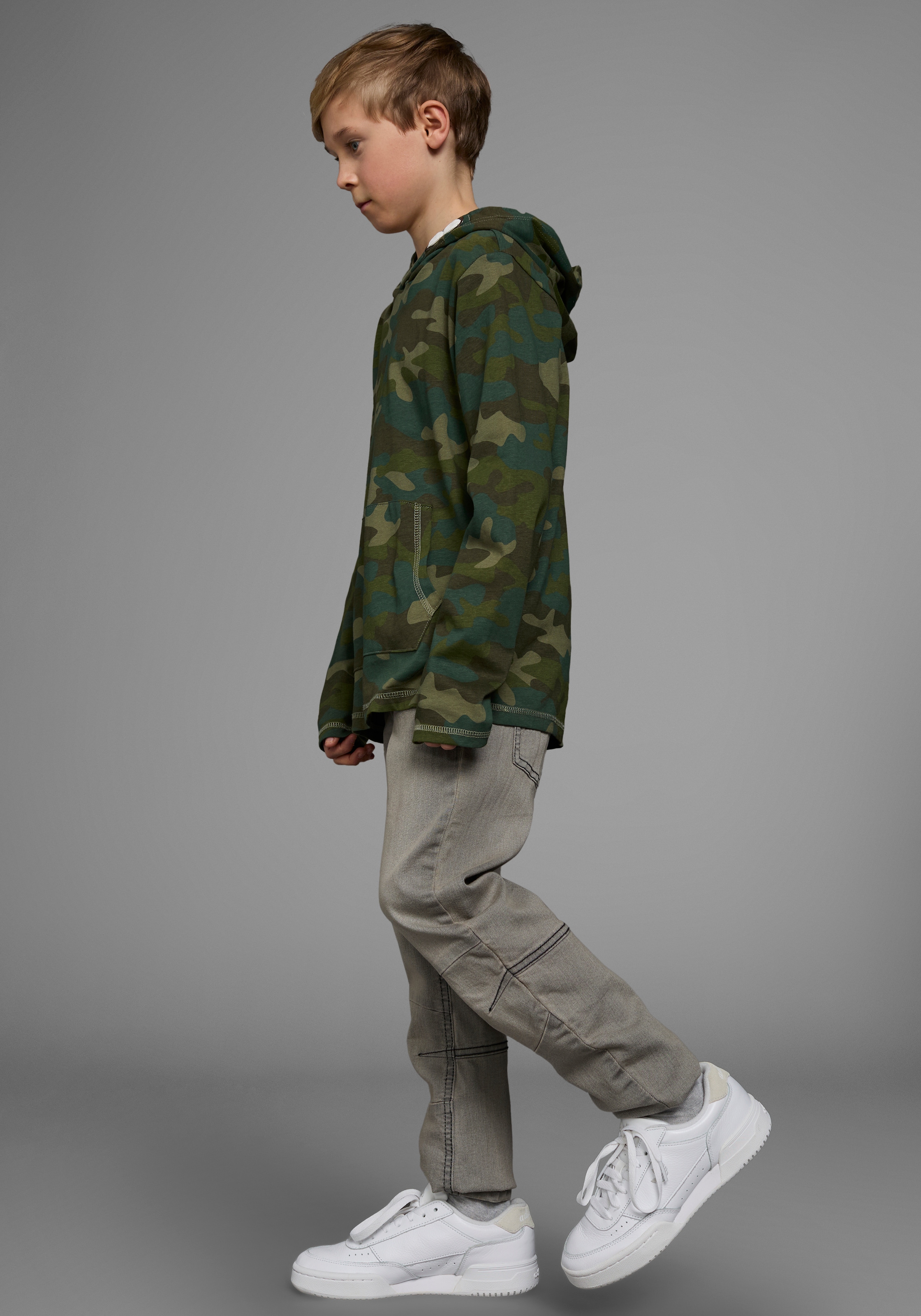 KIDSWORLD Langarmshirt »Tarnfarben - Muster«, Langarm,  Basic-Passform,  Allover-Druck,  mit Kapuze
