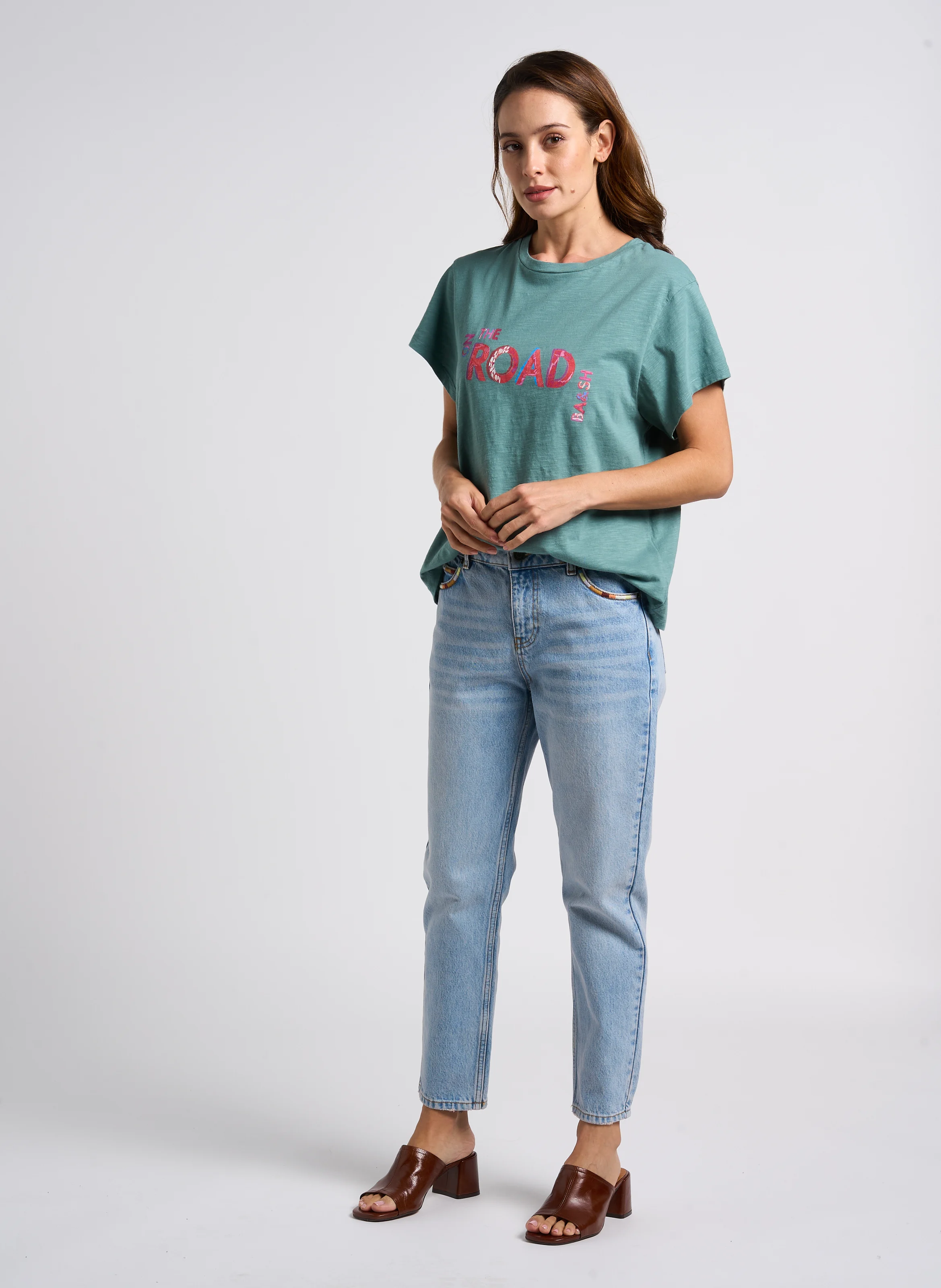 FULL - Jean mom brodé en coton| Bleu