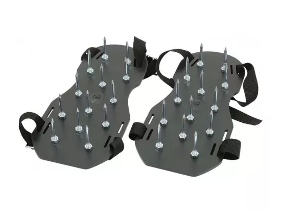 Patins aérateurs en plastique et acier