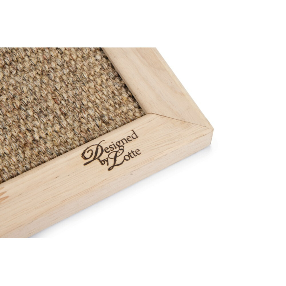 Designed by Lotte Krabplank Hout Poezels70 x 50 x 2 cm