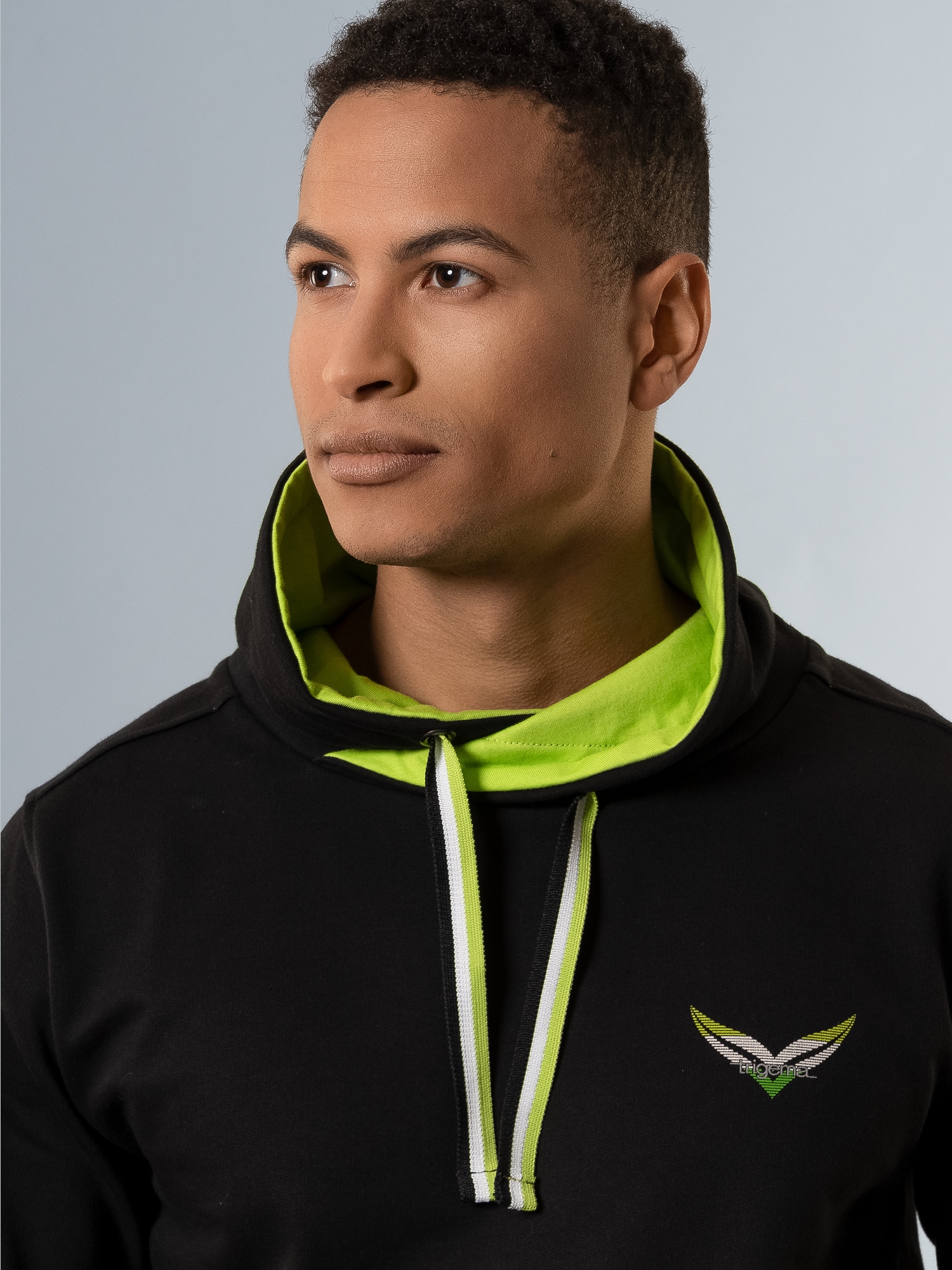 Sweatshirt mit kontrastfarbigen Details Schwarz