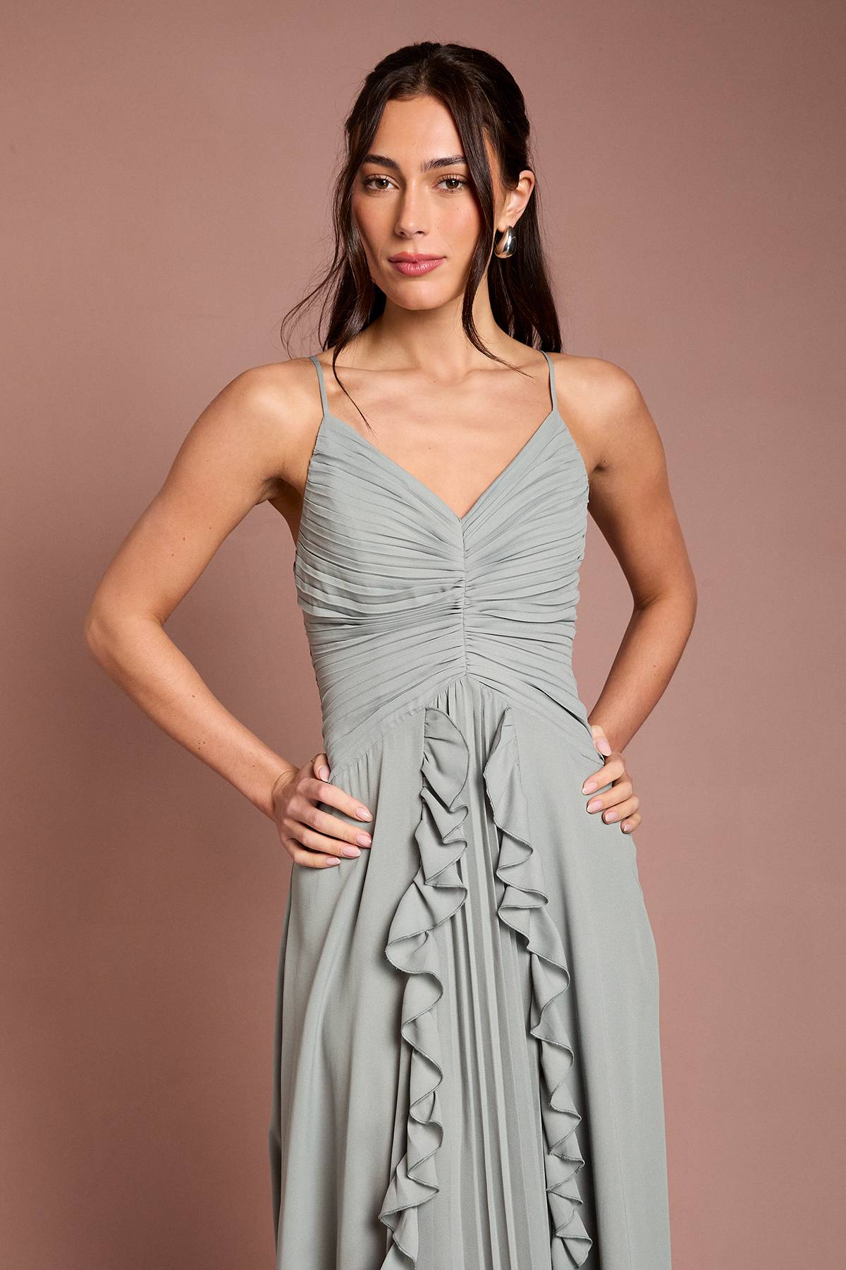Coast Robe Longue De Demoiselle D'honneur À Col En V Avec Détails Plissés