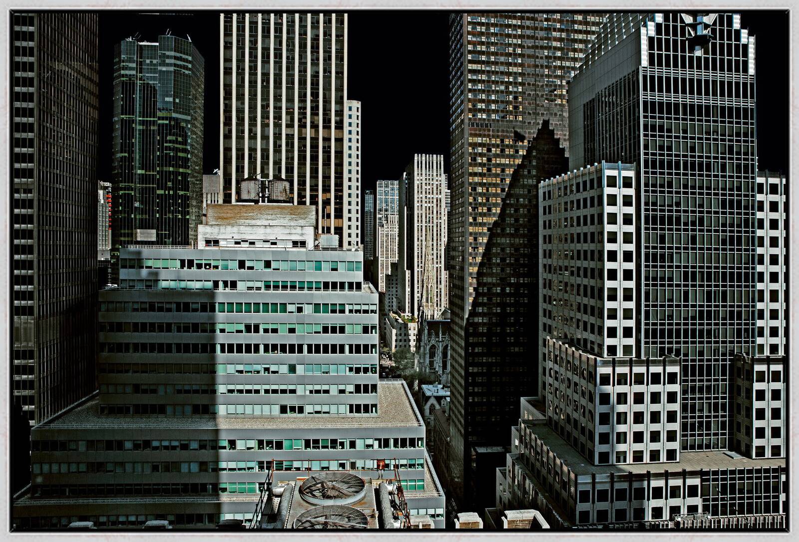 Darklight IV by Lutz Hilgers - Limited Edition. Edition of: 100. Signed.