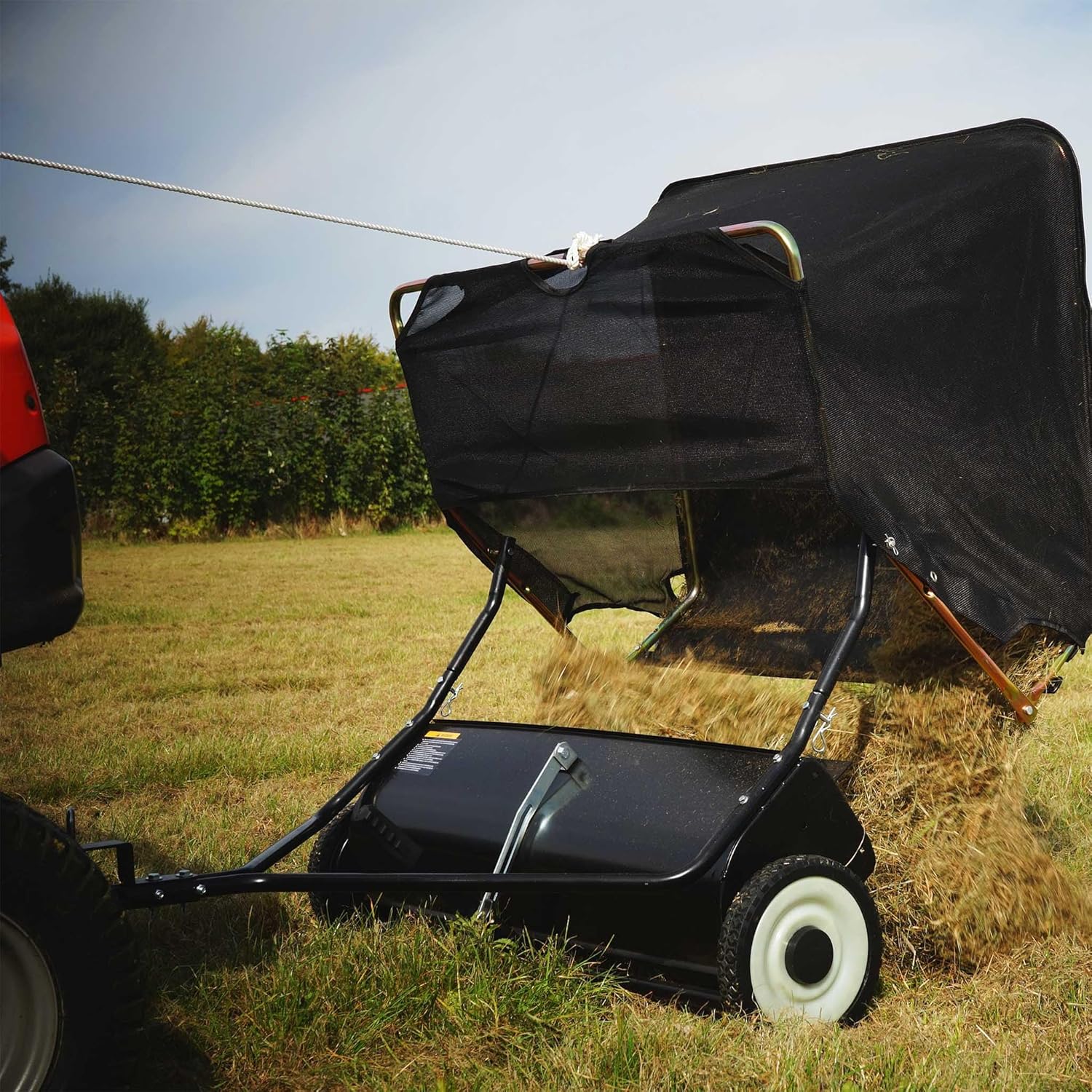 Wiltec Rasenkehrmaschine mit 96 cm Kehrbreite, Rasenkehrer für Aufsitzmäher, Laubsammler mit 340 l Auffangnetz Laubkehrmaschine für Rasentraktor