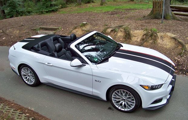 Ford Mustang fahren in Würzburg – Adrenalin pur