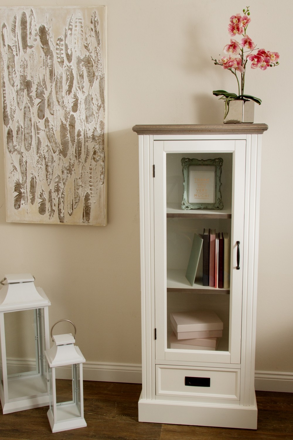 Vitrine RITA - weiß-braun - mit Glastüren - 130 cm hoch